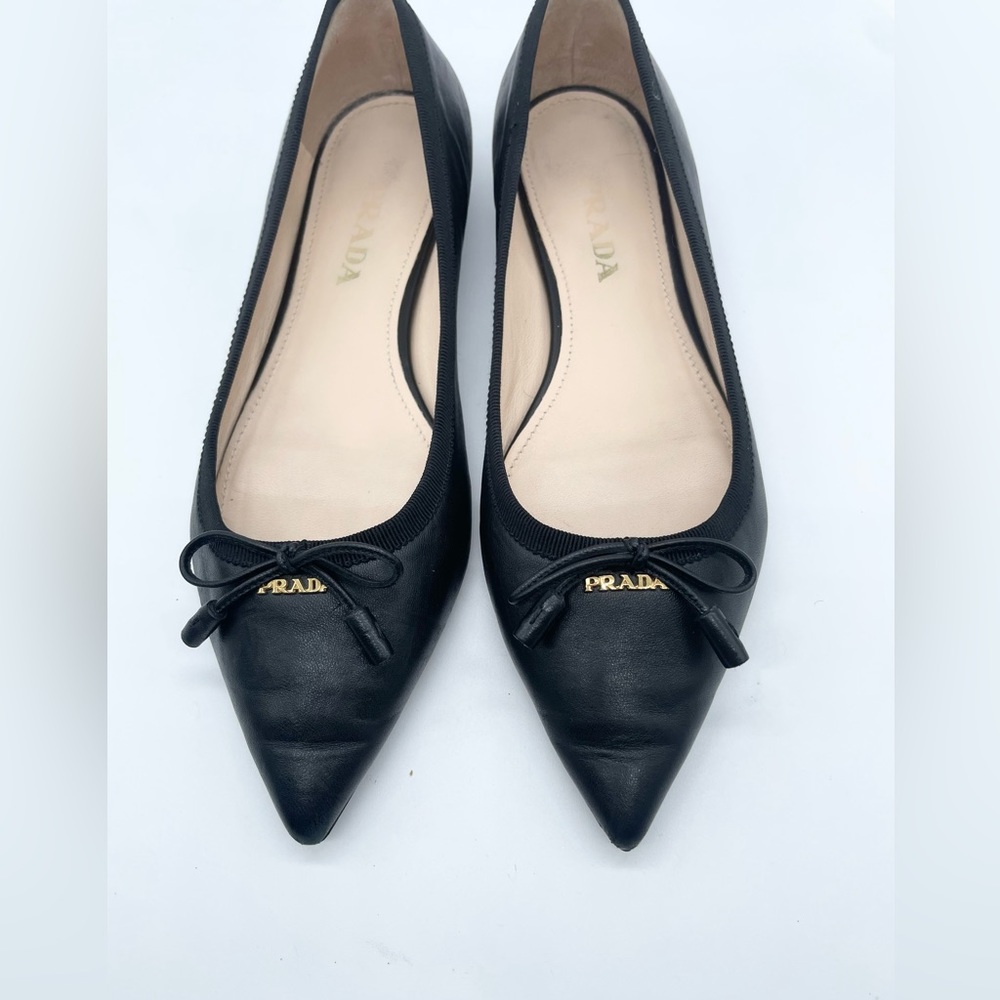 Prada Black leather pointed toe ballet flats 37.5 - Picture 9 of 11